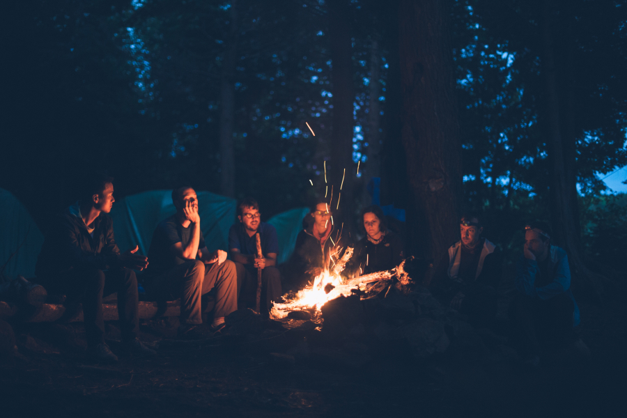 feu de camp au camping vers ales